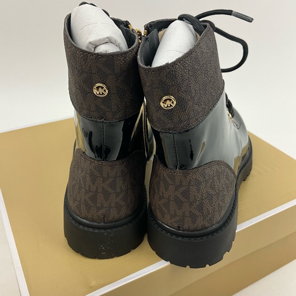 Michael Kors Alistair Lace-Up Lug Sole Combat Booties New In Box - Picture 10 of 10